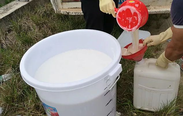 農(nóng)業(yè)專家告訴你怎樣進(jìn)行植保無人機(jī)飛防作業(yè)農(nóng)藥混用插圖 農(nóng)業(yè)專家告訴你怎樣進(jìn)行植保無人機(jī)飛防作業(yè)農(nóng)藥混用