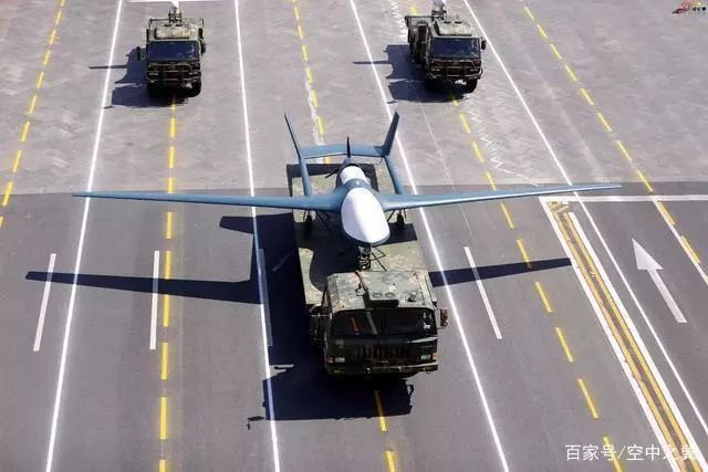 國產(chǎn)BZK-005C型察打一體雙尾無人機插圖2 BZK-005C出口型TYW-1“天鷹”