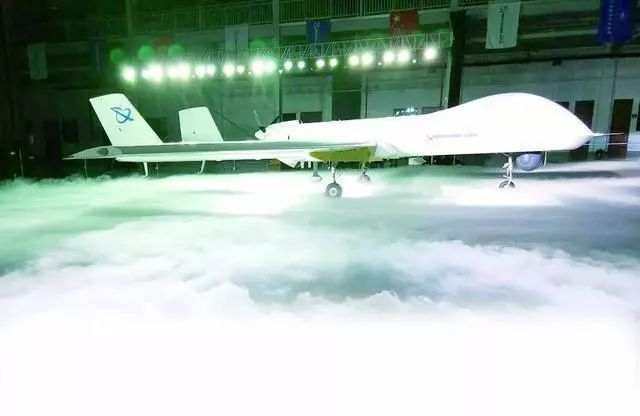 國產(chǎn)BZK-005C型察打一體雙尾無人機插圖3 “天鷹”無人機最大武器搭載量超過300千克