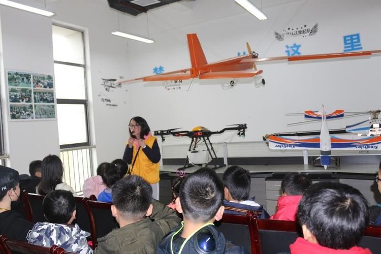 無人機冬令營-湖南株洲參觀無人機基地插圖2 無人機冬令營-湖南株洲參觀無人機基地