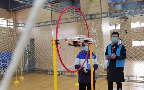 廣西大航科技無人機教員：“玩”上天空 助你實現(xiàn)飛天夢