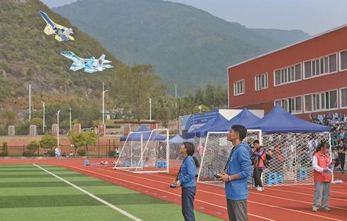 2021年河北省廊坊青少年無人機(jī)比賽報(bào)名條件插圖 021年河北省廊坊青少年無人機(jī)比賽報(bào)名條件"