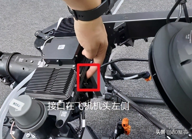 大疆T30 播撒系統(tǒng) 3.0 教學(xué)指南(如何使用 T30 播撒系統(tǒng) 3.0 呢)插圖5 大疆T30 播撒系統(tǒng) 3.0 教學(xué)指南