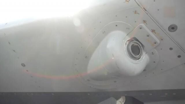 點擊放大 俄版“忠誠僚機”S-70“獵人”無人機(內置彈艙可攜帶2.8噸彈藥)