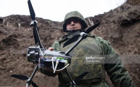 烏克蘭政府軍為何獨(dú)愛(ài)大疆無(wú)人機(jī)？又一架大疆御2在烏克蘭戰(zhàn)場(chǎng)被擊落